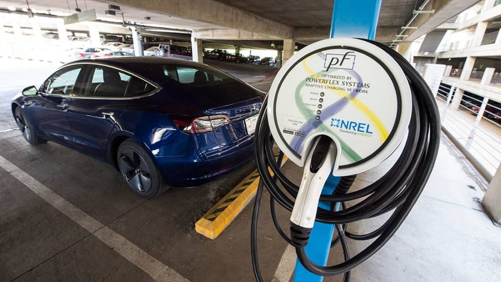 PowerFlex Adaptive Charging Station