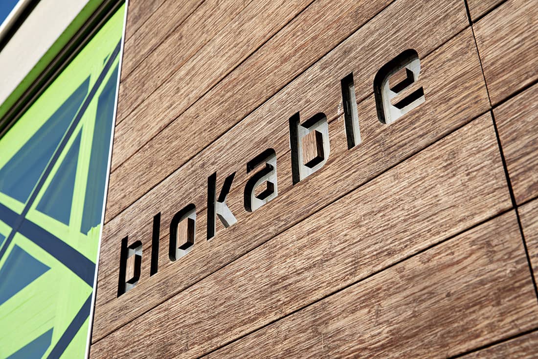 Blokable sign