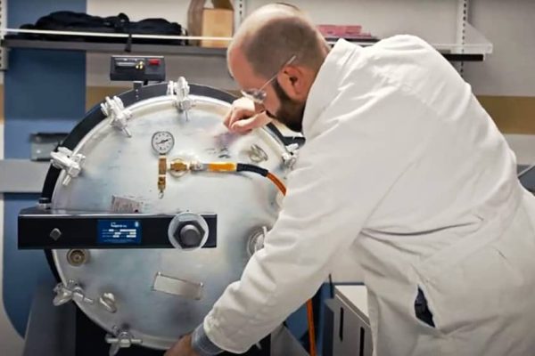 NREL research engineer Omar Jose Guerra Fernandez